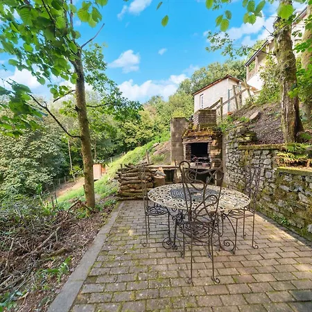 شقة Hill View In With Terrace بوالون