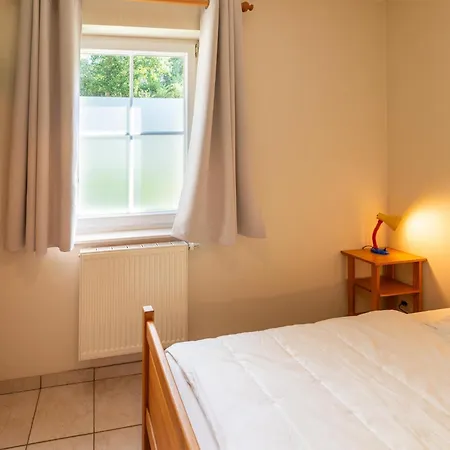 Forest-edge Hideaway, Appartement