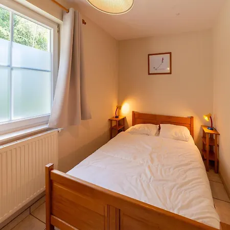 Forest-edge Hideaway, Bouillon