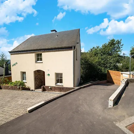 Forest-edge Hideaway,